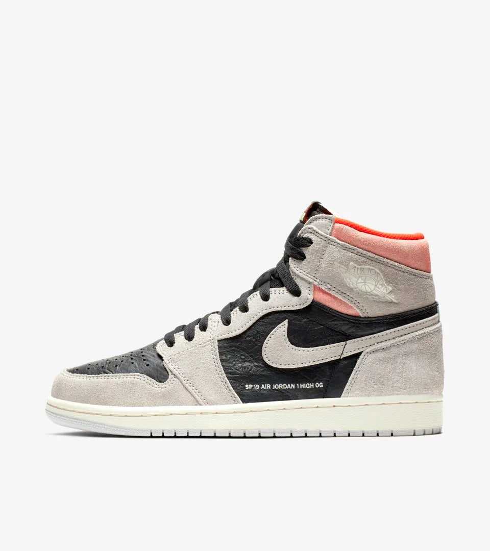 Nike Air Jordan 1 Retro High OG Neutral Grey Hyper Crimson